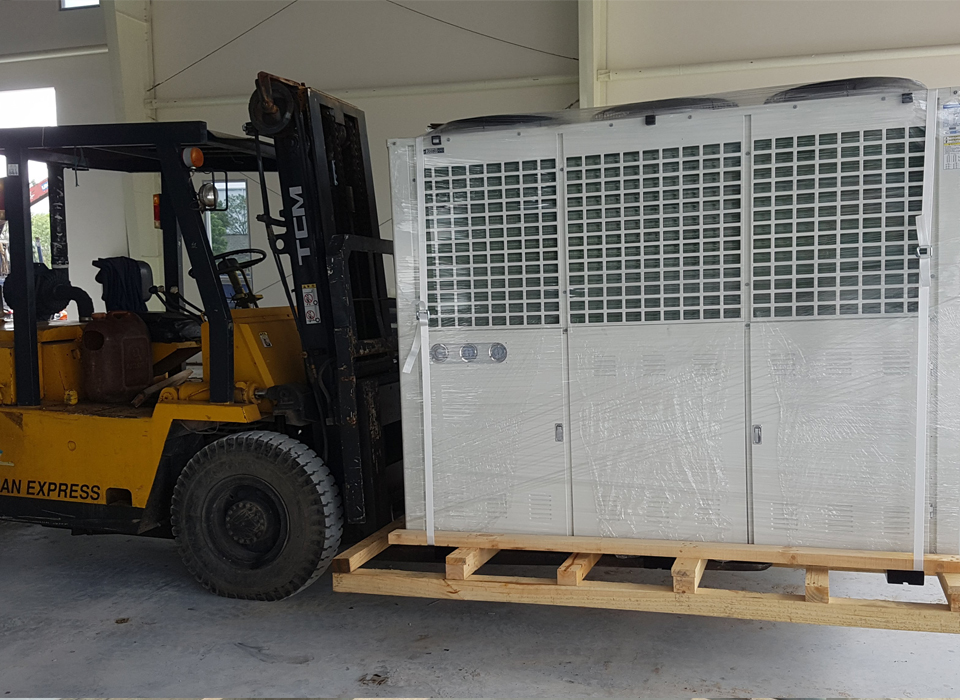 sửa m&aacute;y lạnh c&ocirc;ng nghiệp b&igrave;nh dương